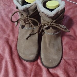 Earth Spirit Tan Winter Boots